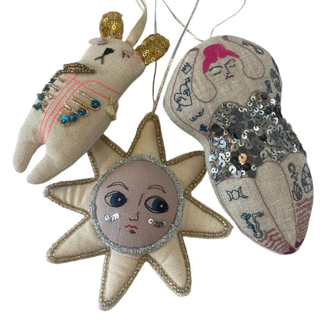 Skippy Cotton, Cotton Filled Hangings